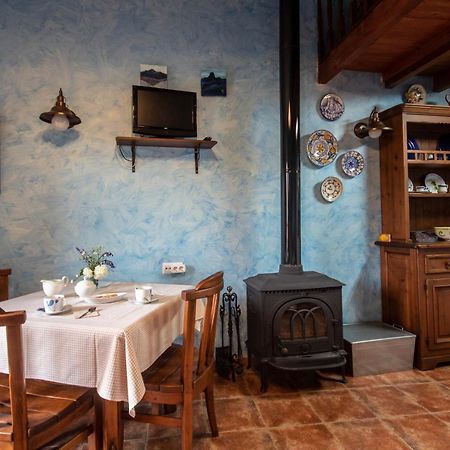 Casa Les Pedroses Apartment Campiellos ภายนอก รูปภาพ