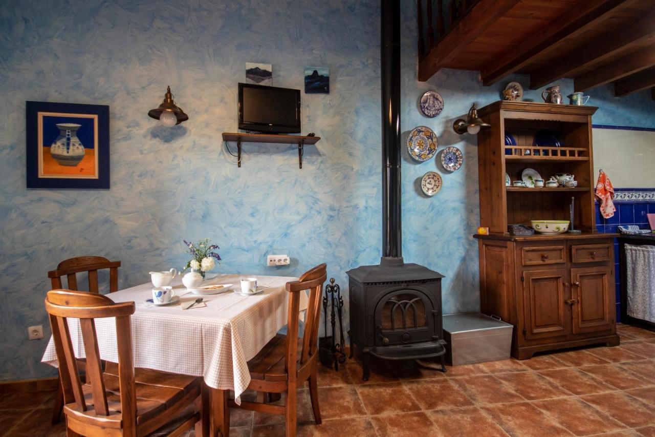 Casa Les Pedroses Apartment Campiellos ภายนอก รูปภาพ