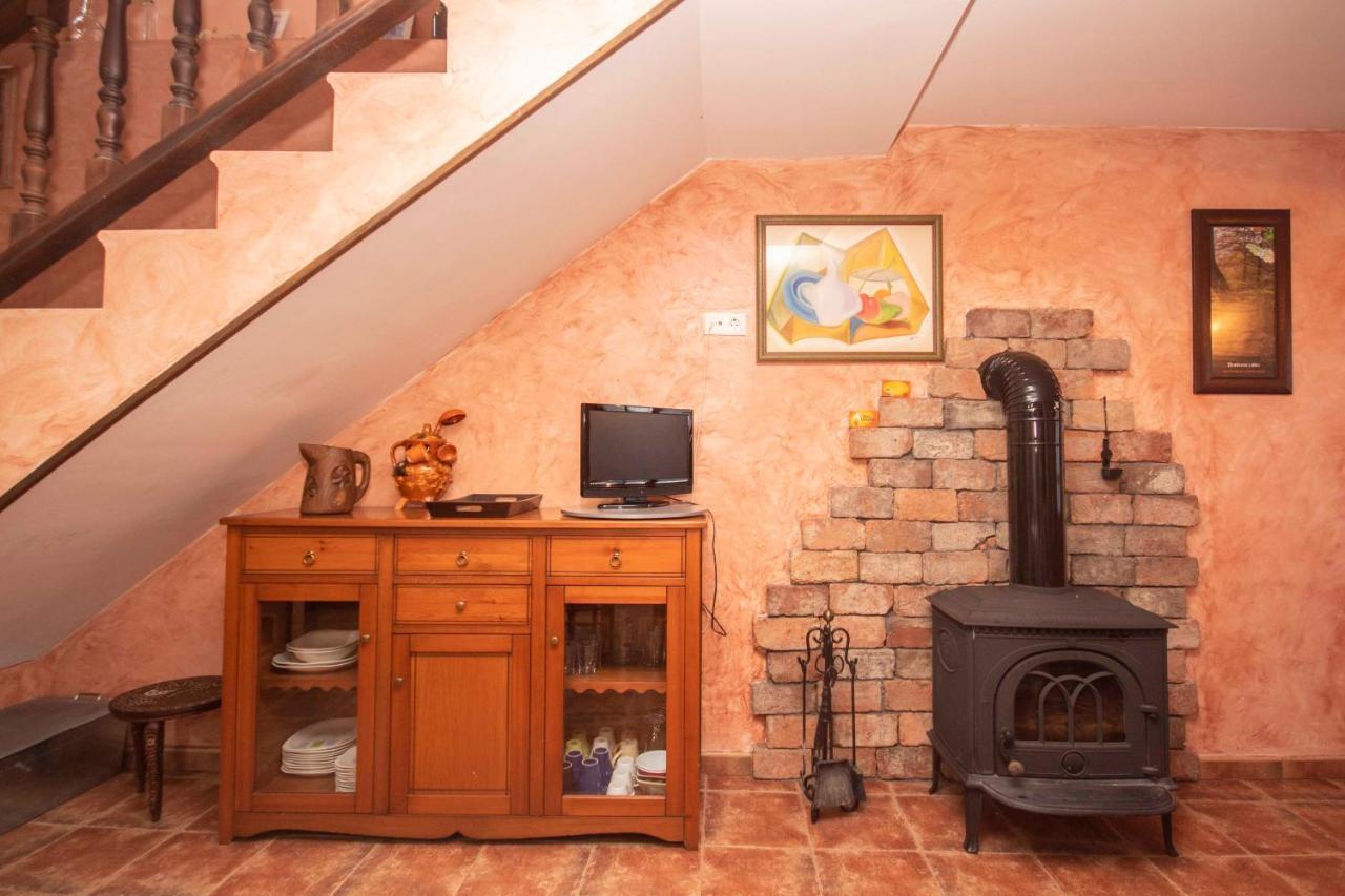 Casa Les Pedroses Apartment Campiellos ภายนอก รูปภาพ