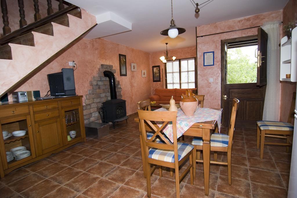 Casa Les Pedroses Apartment Campiellos ห้อง รูปภาพ